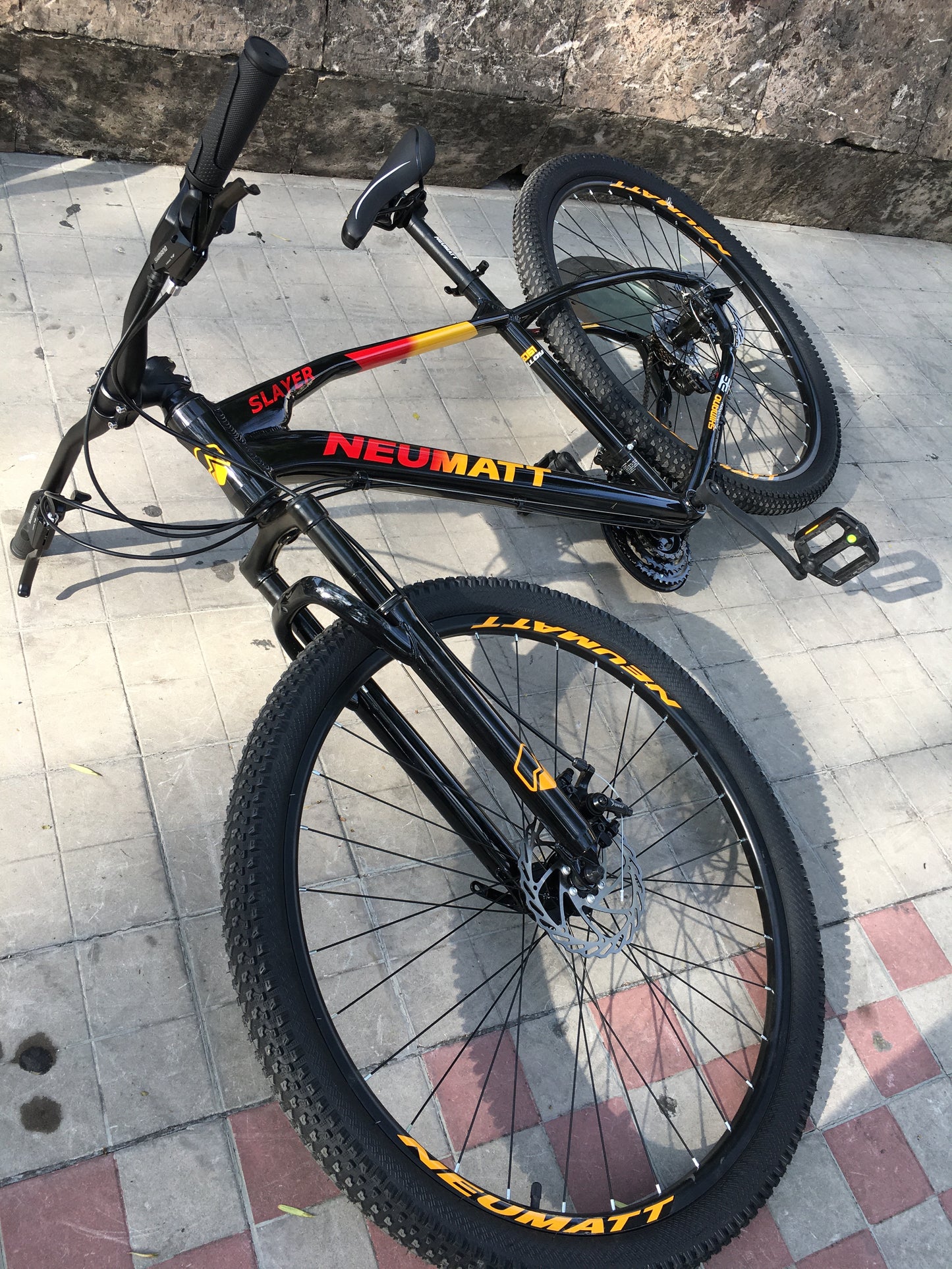 Bicicleta Neumatt Slayer R-29 Black/Yellow